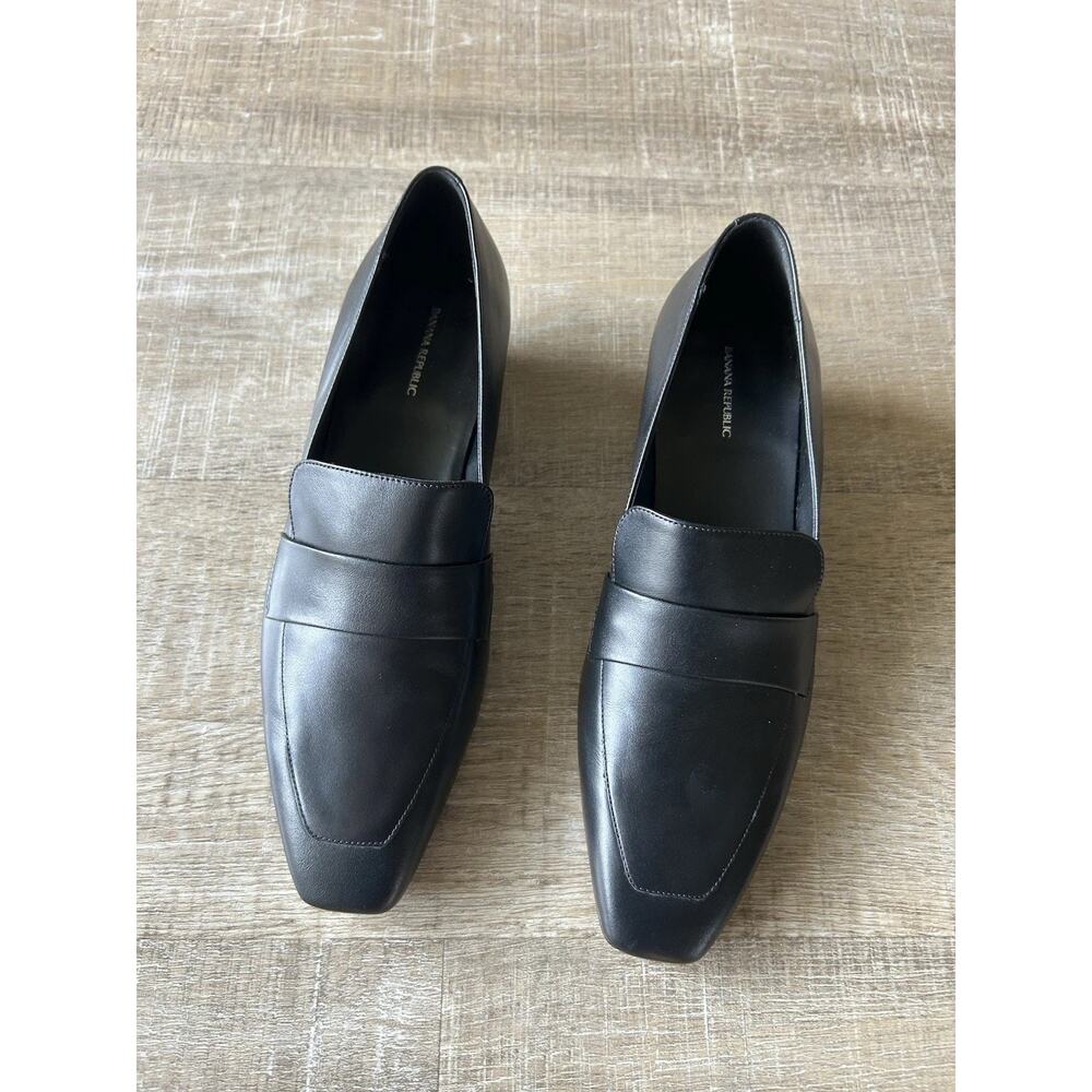 Banana Republic Italian Leather Loafers Black Square Toe Block Heel 8.5 NWOB